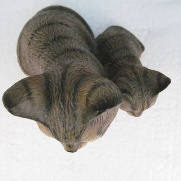 Vintage Harvey Knox Ceramic Brown Black Tabby Mom and Kitten Figurine - Picture 9 of 11